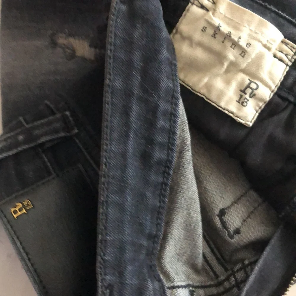 R13 Kate Skinny Jean in Strumblack PF20 Size24/xxs - Picture 9 of 9